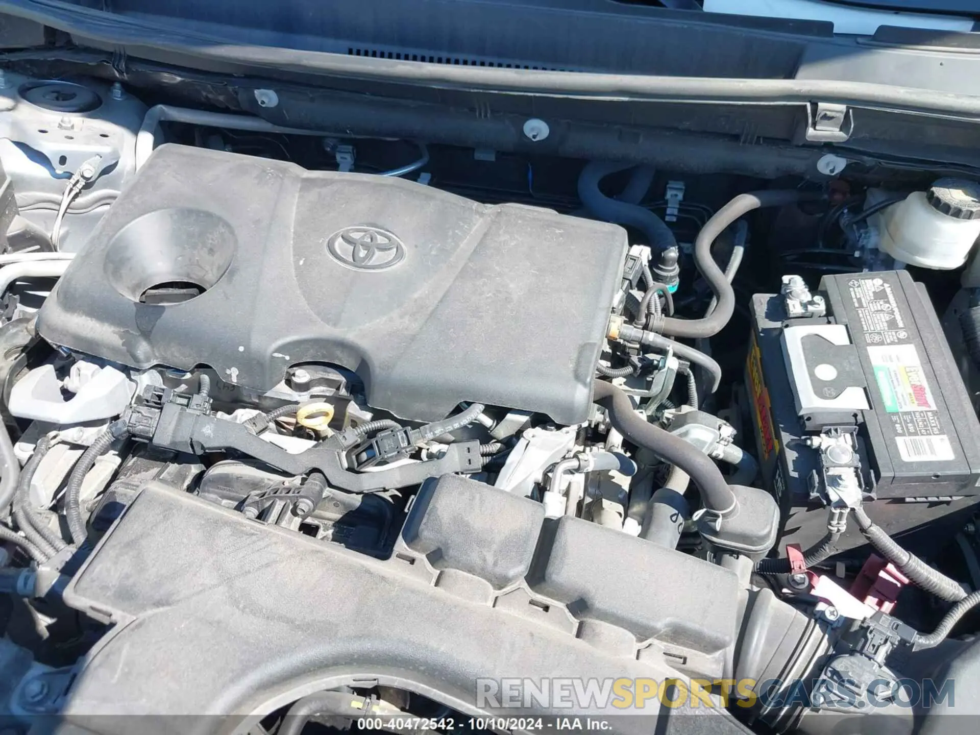 10 Photograph of a damaged car 2T3H1RFV8MC164316 TOYOTA RAV4 2021