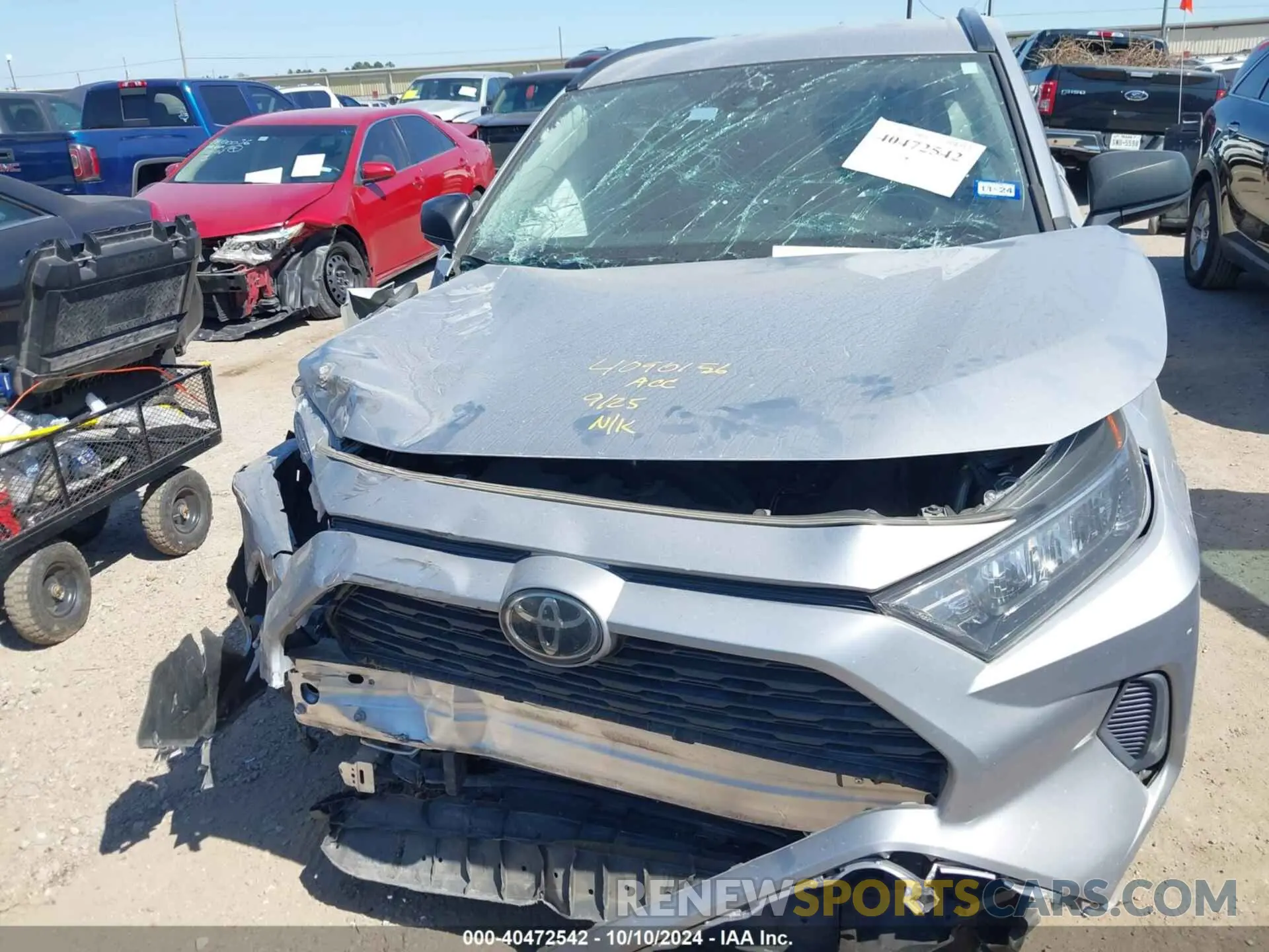 12 Photograph of a damaged car 2T3H1RFV8MC164316 TOYOTA RAV4 2021