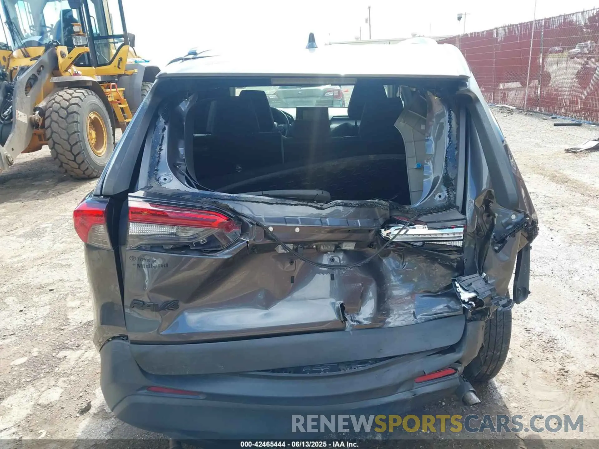 6 Photograph of a damaged car 2T3H1RFV8MC168446 TOYOTA RAV4 2021