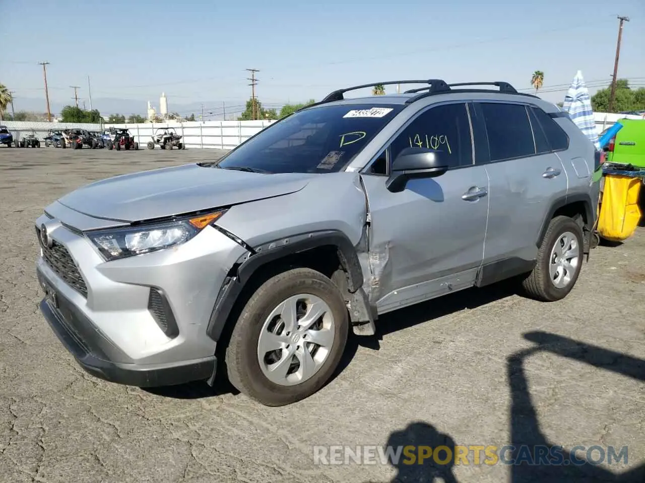 1 Photograph of a damaged car 2T3H1RFV8MW108360 TOYOTA RAV4 2021