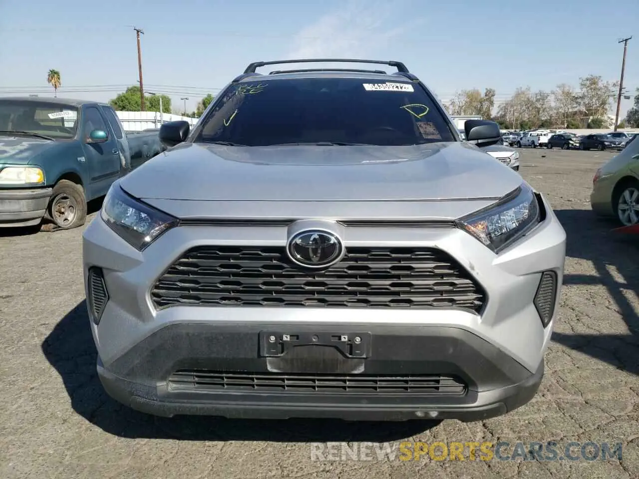 5 Photograph of a damaged car 2T3H1RFV8MW108360 TOYOTA RAV4 2021