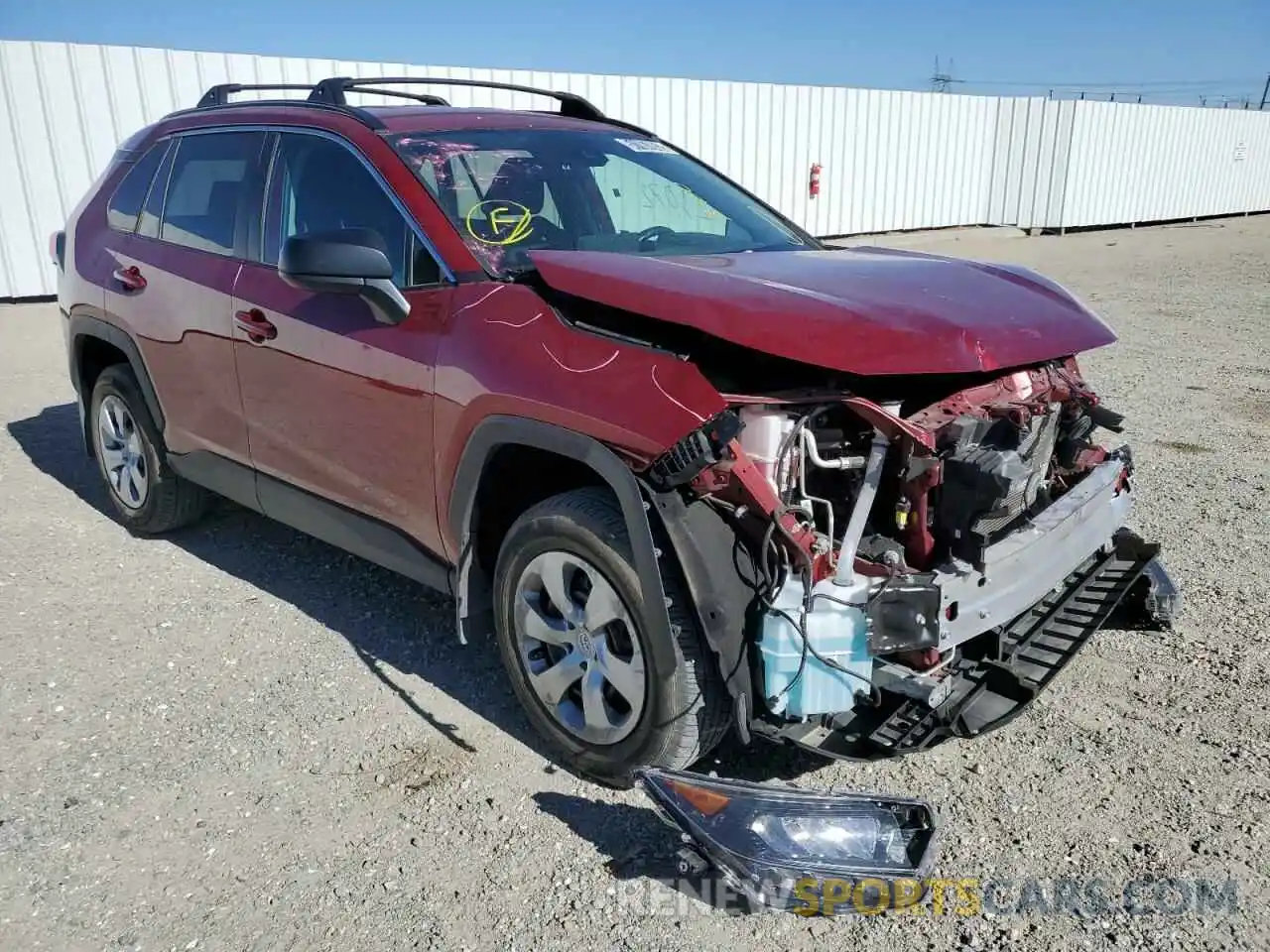 1 Photograph of a damaged car 2T3H1RFV8MW110030 TOYOTA RAV4 2021