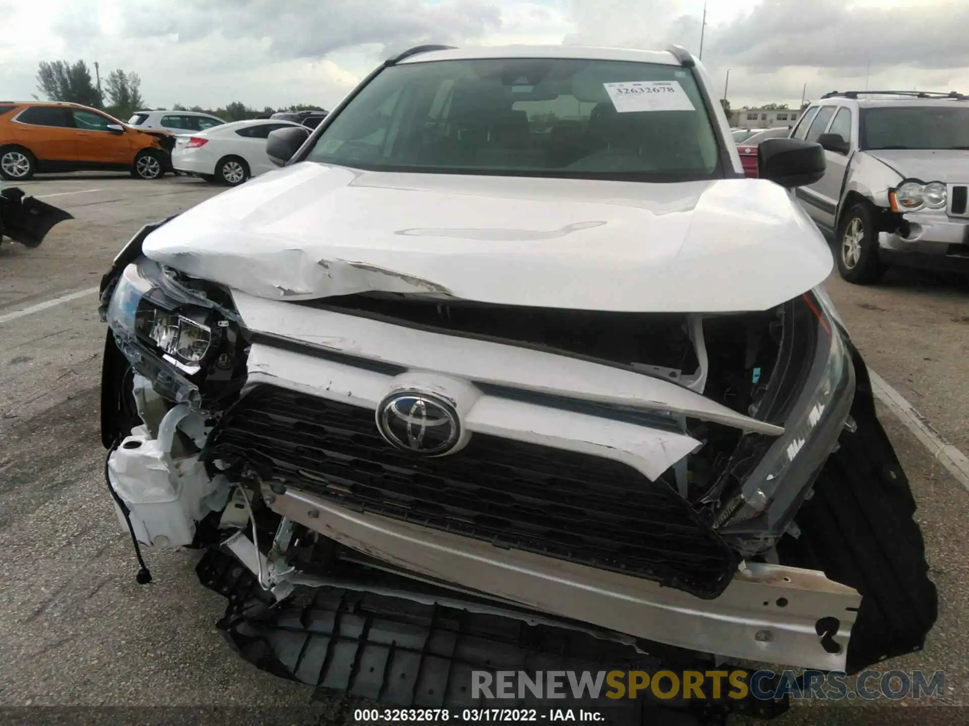 6 Photograph of a damaged car 2T3H1RFV8MW126468 TOYOTA RAV4 2021