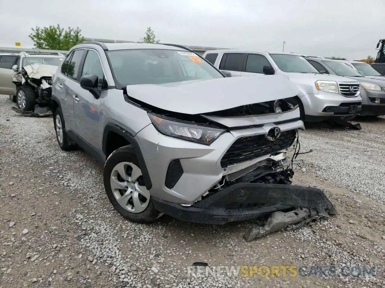 1 Photograph of a damaged car 2T3H1RFV8MW146929 TOYOTA RAV4 2021