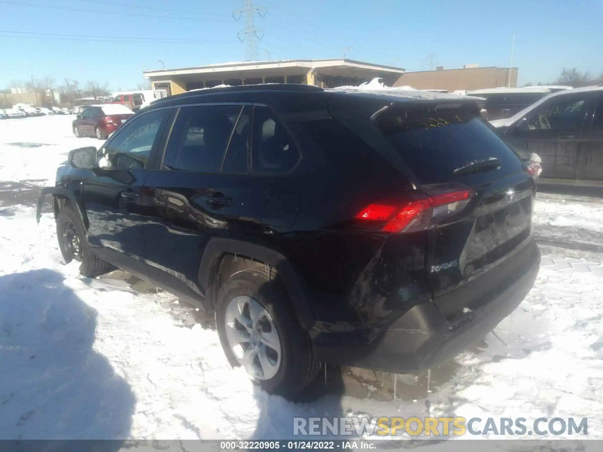 3 Photograph of a damaged car 2T3H1RFV8MW174780 TOYOTA RAV4 2021