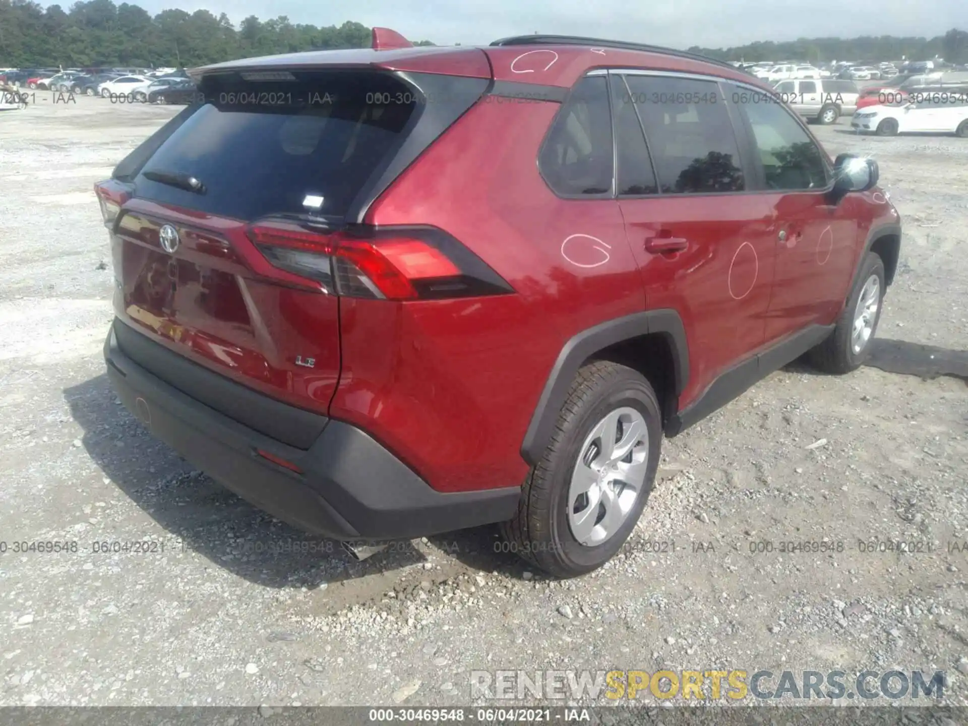 4 Photograph of a damaged car 2T3H1RFV9MC088475 TOYOTA RAV4 2021