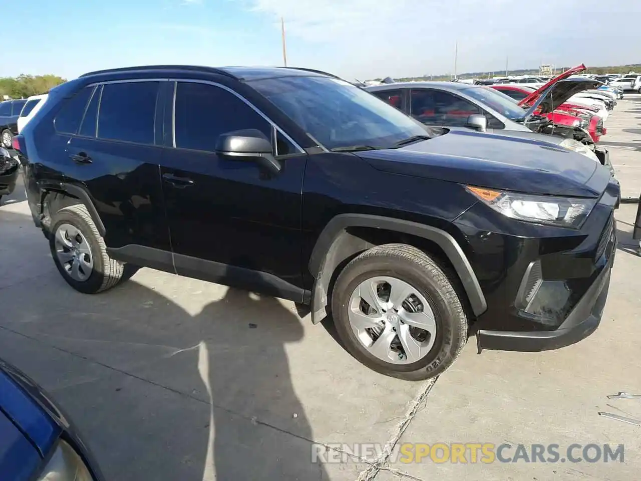 4 Photograph of a damaged car 2T3H1RFV9MC097127 TOYOTA RAV4 2021