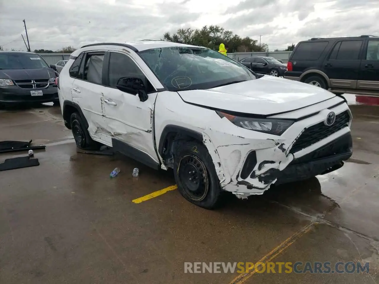 9 Photograph of a damaged car 2T3H1RFV9MC103444 TOYOTA RAV4 2021