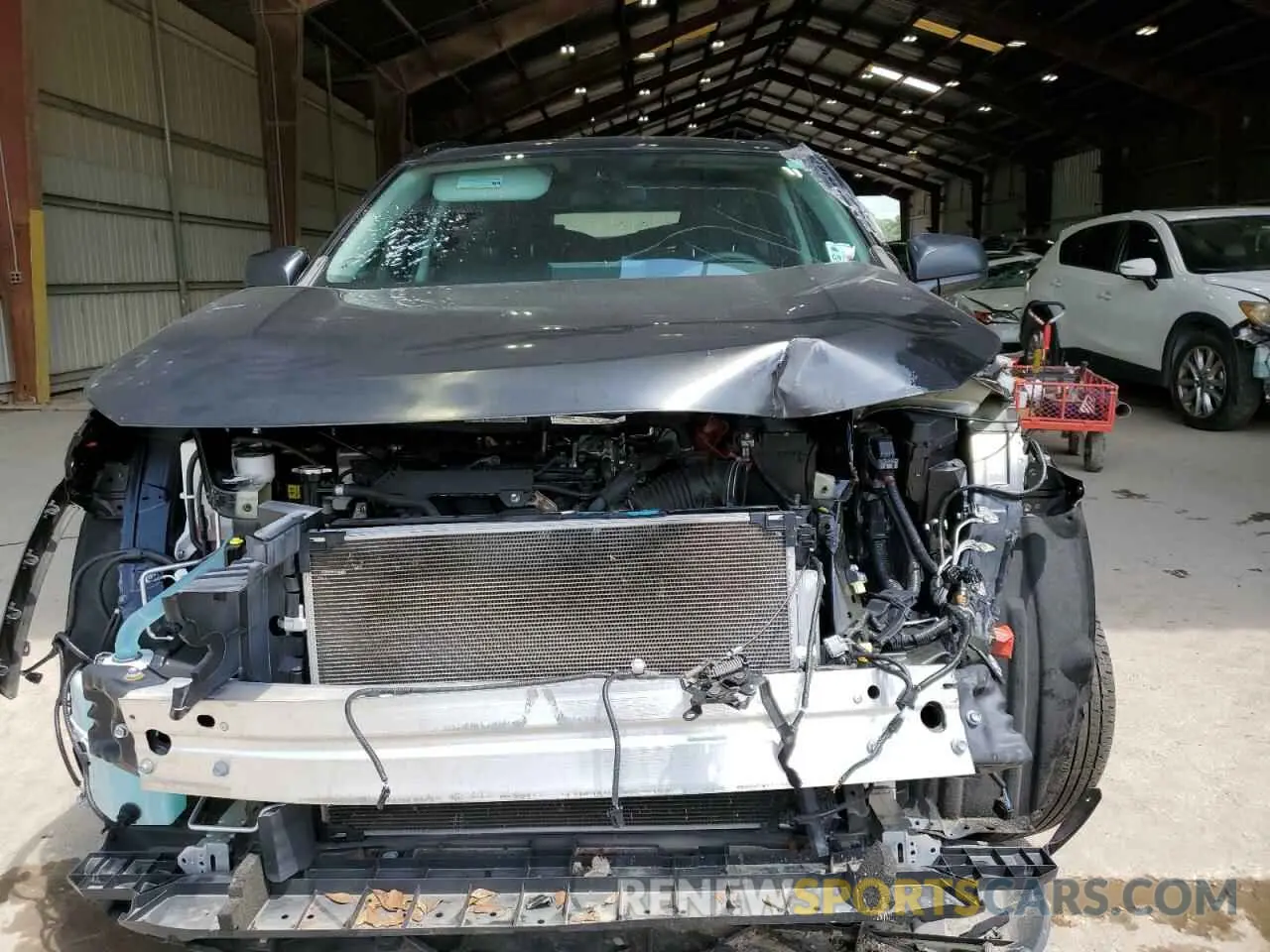5 Photograph of a damaged car 2T3H1RFV9MC141529 TOYOTA RAV4 2021