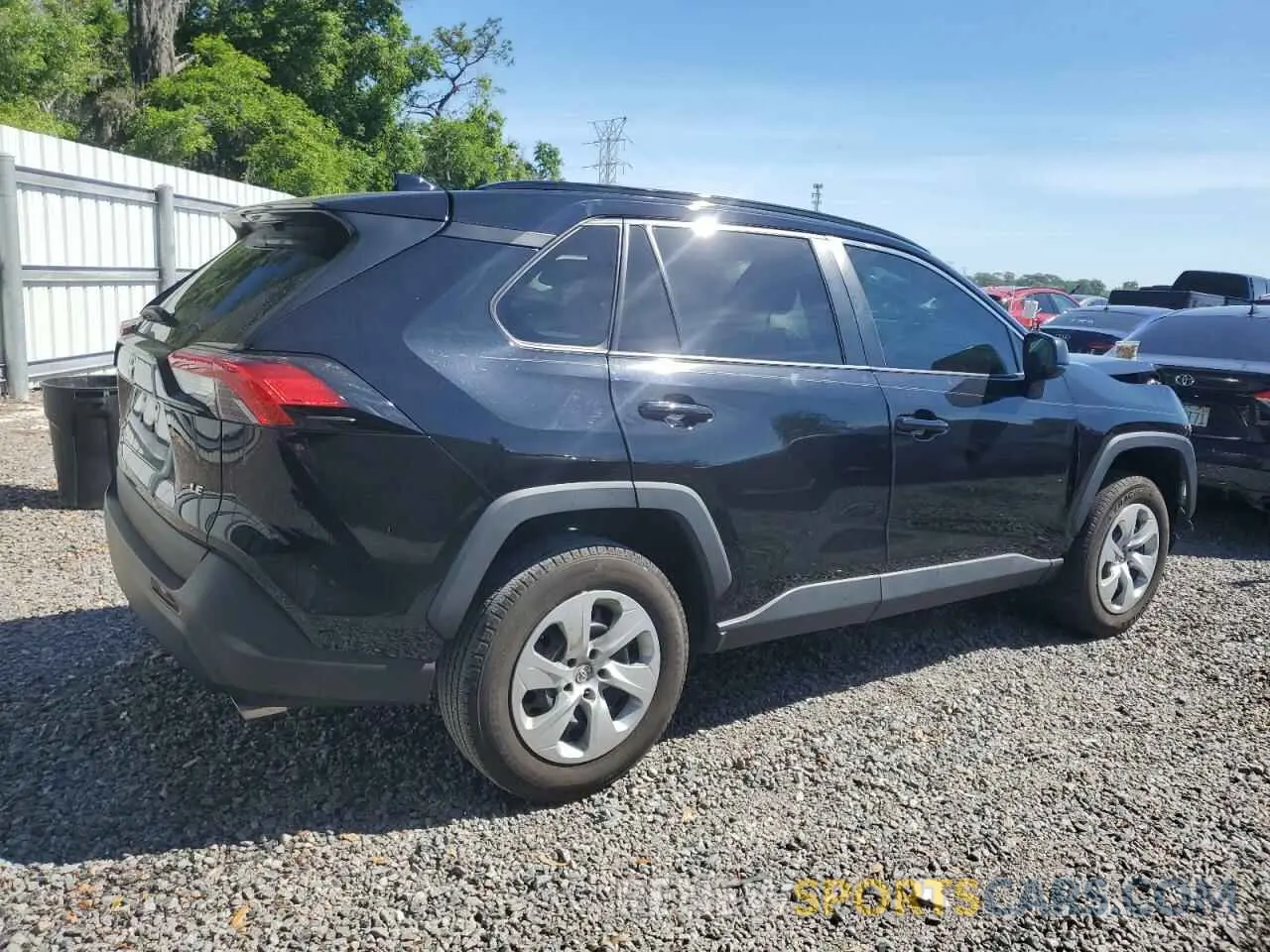 3 Photograph of a damaged car 2T3H1RFV9MC156659 TOYOTA RAV4 2021