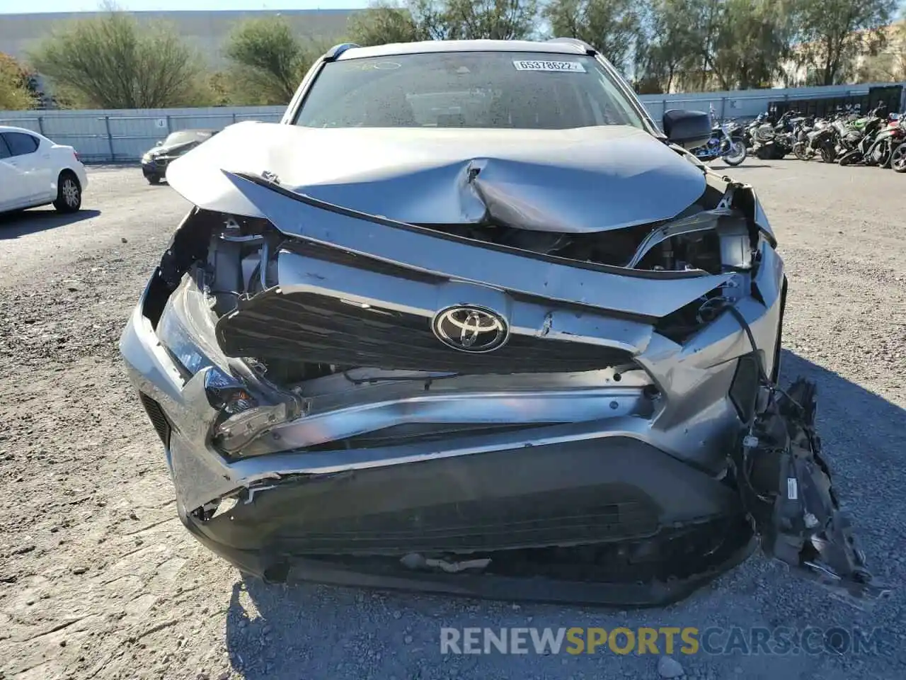 9 Photograph of a damaged car 2T3H1RFV9MC170092 TOYOTA RAV4 2021