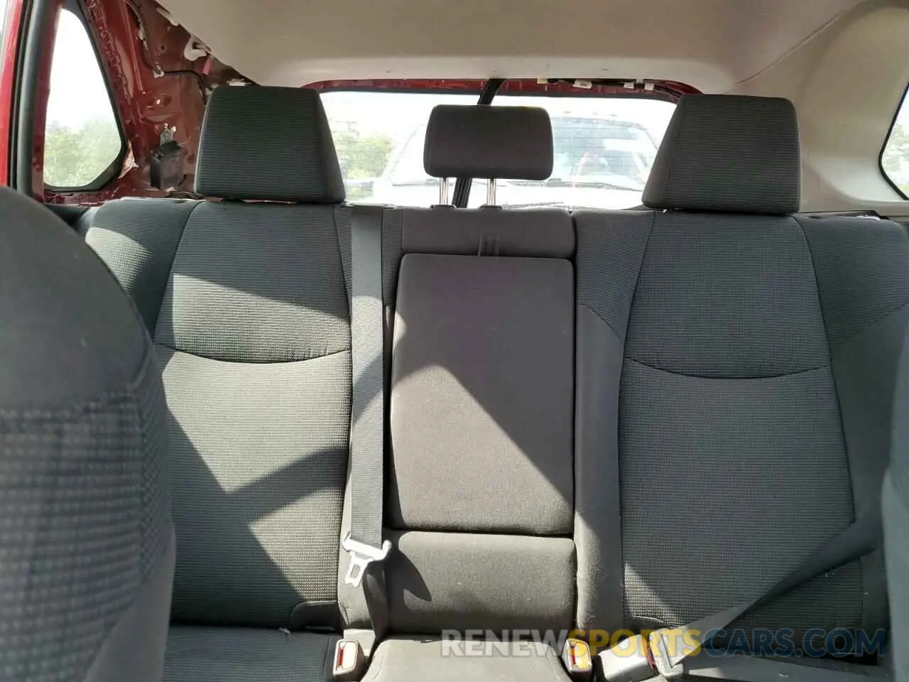 10 Photograph of a damaged car 2T3H1RFV9MW126253 TOYOTA RAV4 2021