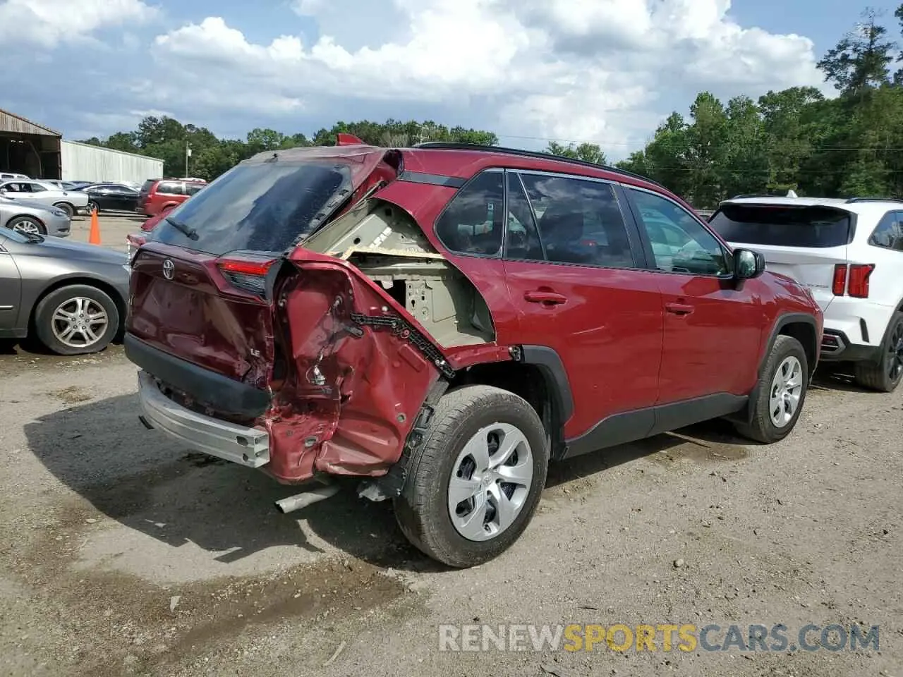 3 Photograph of a damaged car 2T3H1RFV9MW126253 TOYOTA RAV4 2021