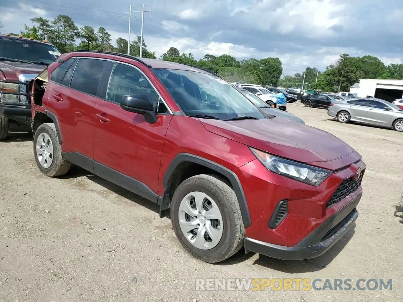 4 Photograph of a damaged car 2T3H1RFV9MW126253 TOYOTA RAV4 2021