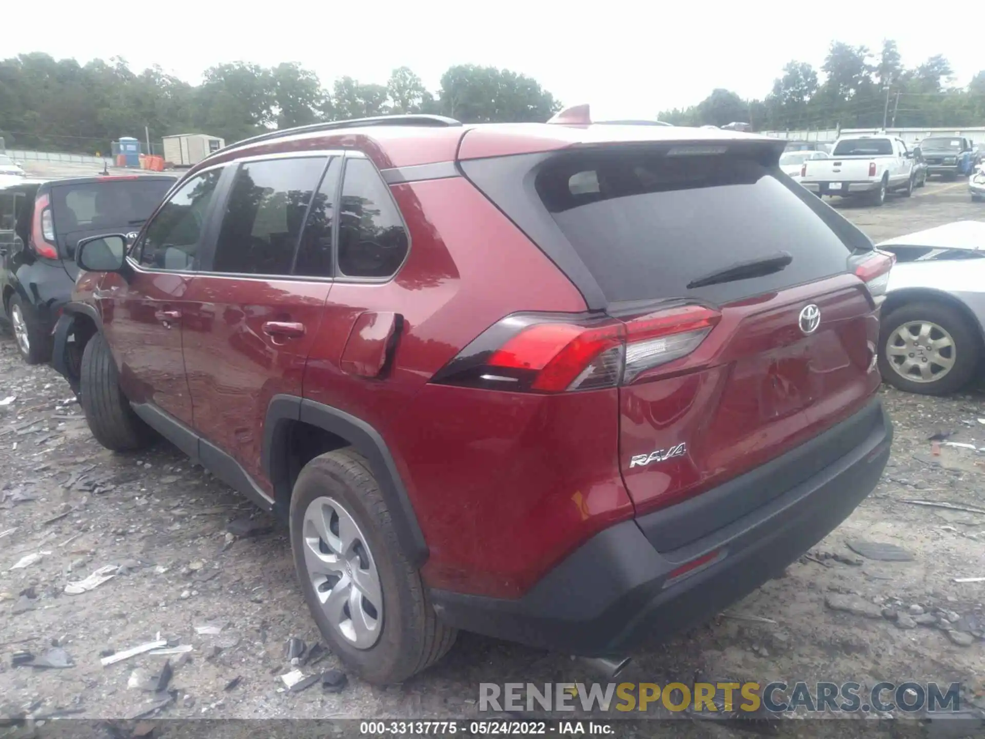 3 Photograph of a damaged car 2T3H1RFV9MW129265 TOYOTA RAV4 2021