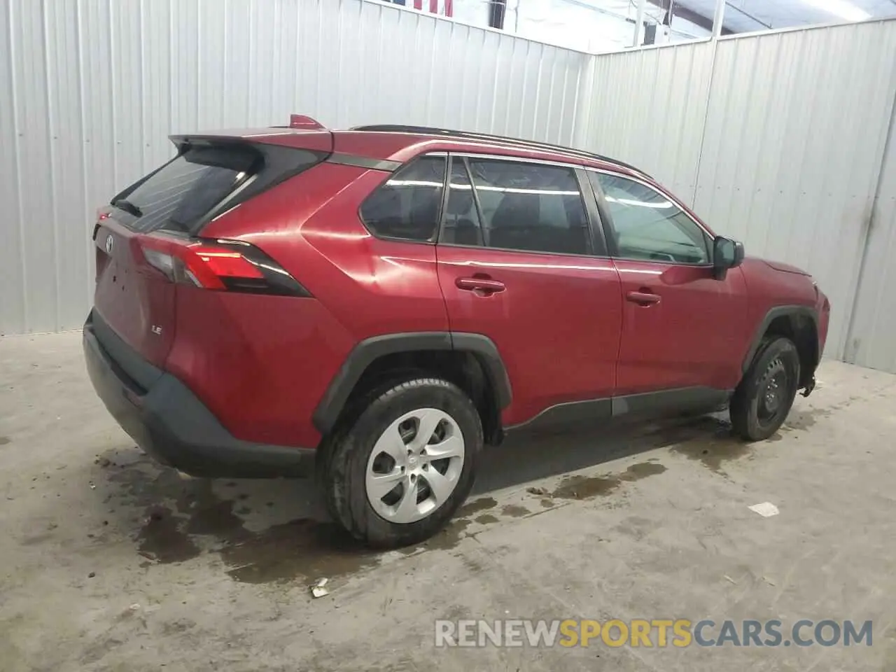 3 Photograph of a damaged car 2T3H1RFV9MW136684 TOYOTA RAV4 2021