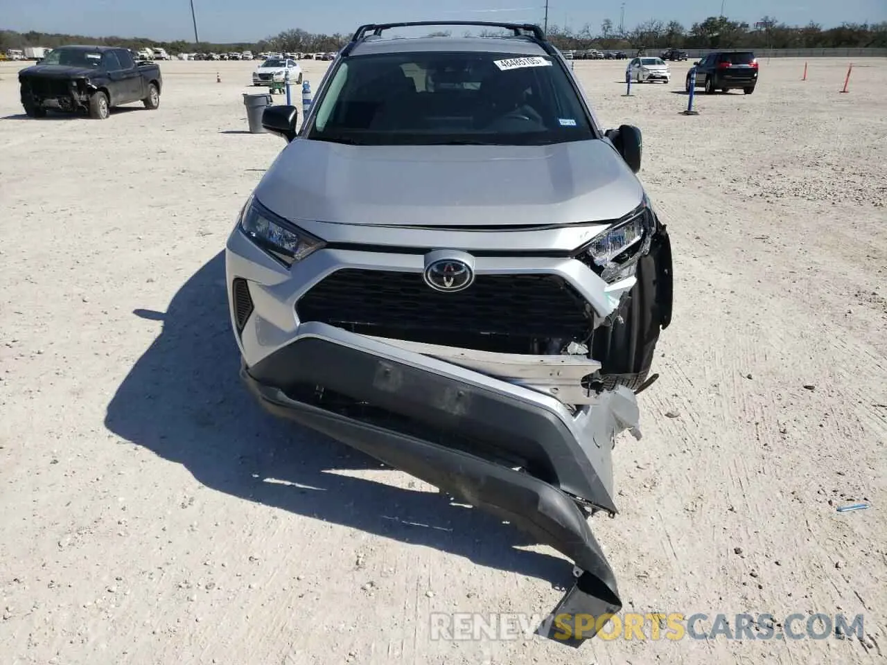 5 Photograph of a damaged car 2T3H1RFV9MW140329 TOYOTA RAV4 2021
