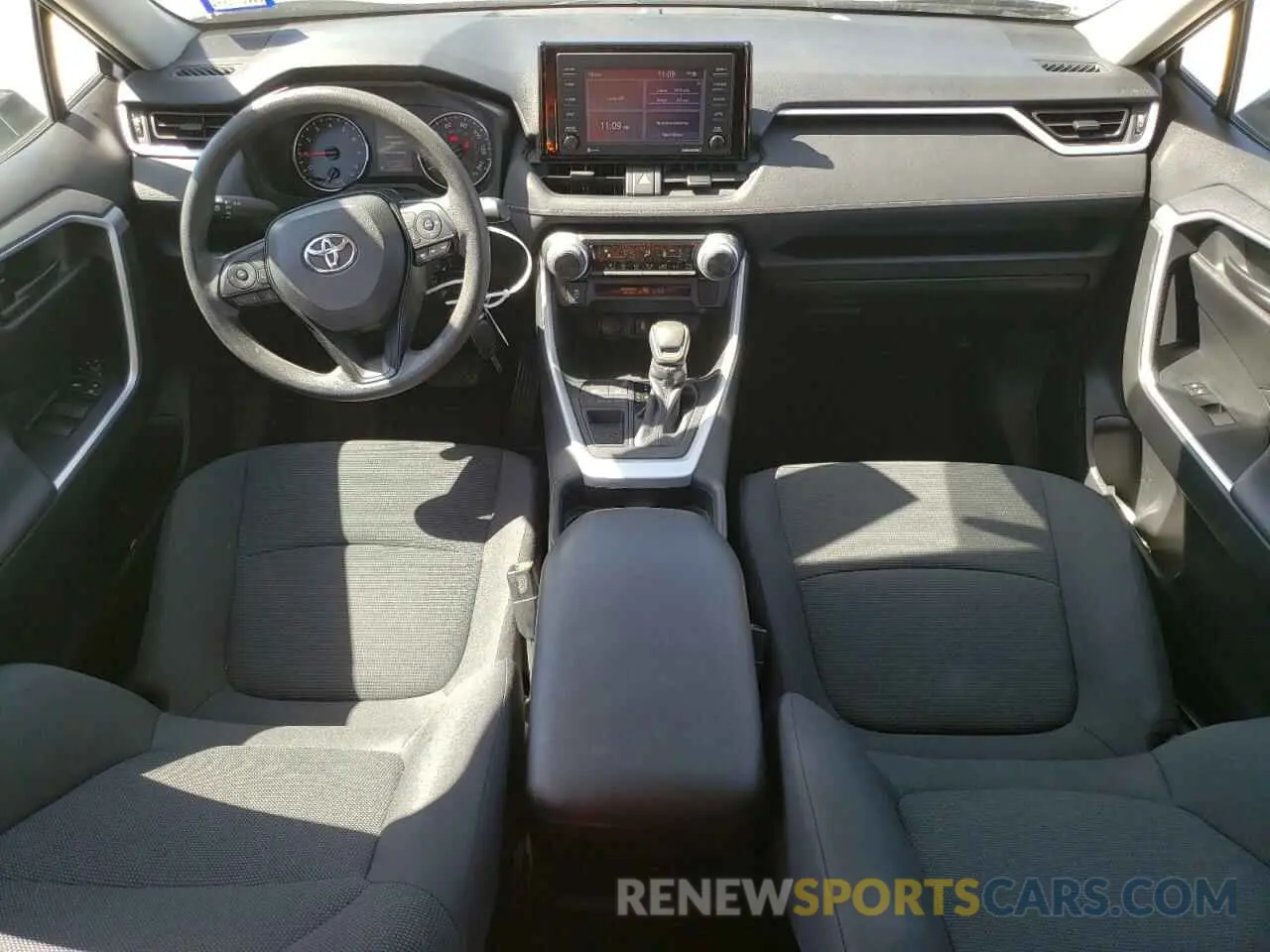 8 Photograph of a damaged car 2T3H1RFV9MW140329 TOYOTA RAV4 2021
