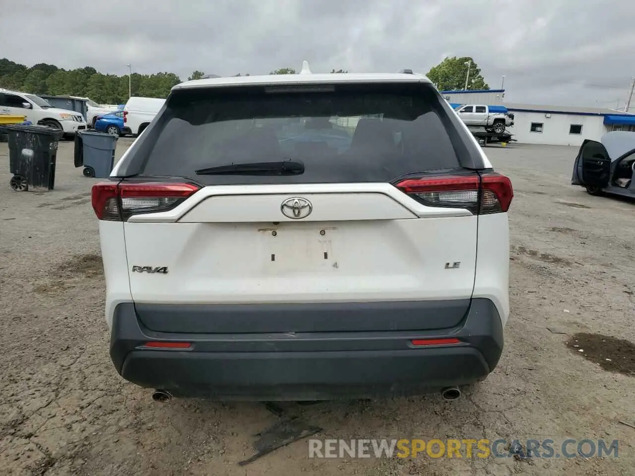 6 Photograph of a damaged car 2T3H1RFV9MW144588 TOYOTA RAV4 2021