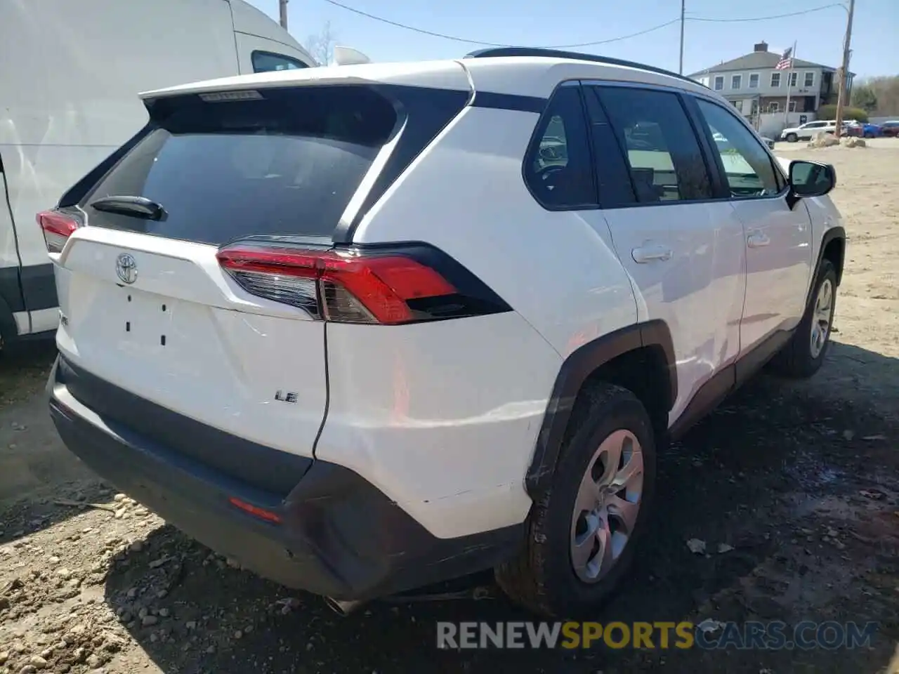 4 Photograph of a damaged car 2T3H1RFV9MW151251 TOYOTA RAV4 2021