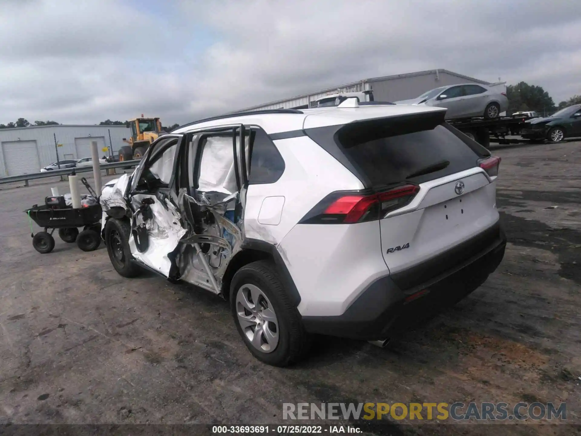 3 Photograph of a damaged car 2T3H1RFVXMC098450 TOYOTA RAV4 2021