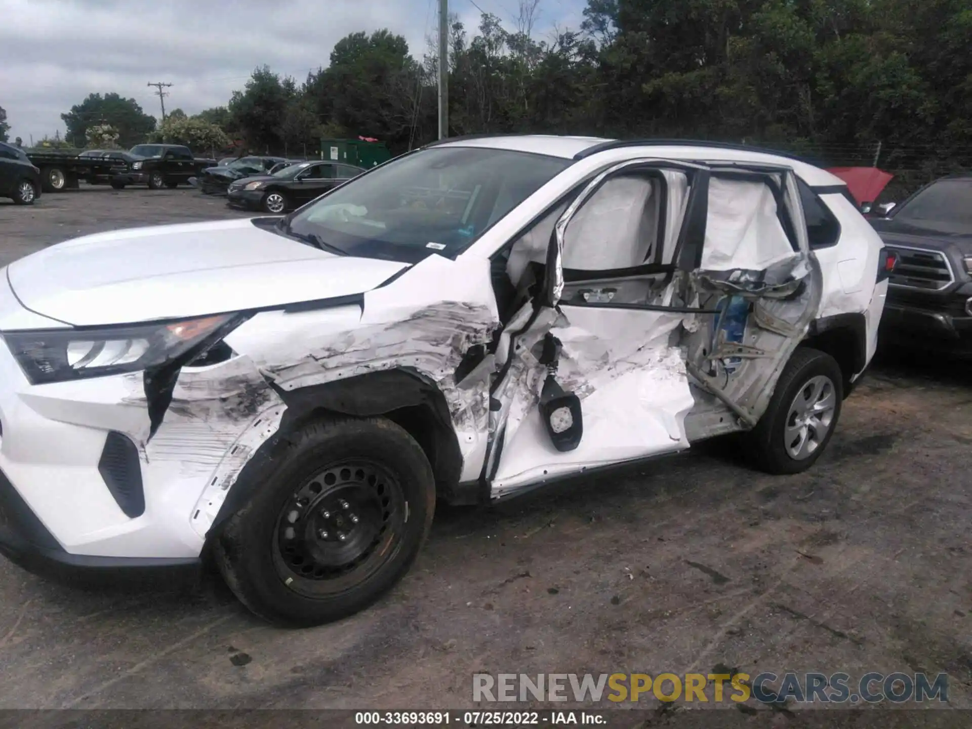 6 Photograph of a damaged car 2T3H1RFVXMC098450 TOYOTA RAV4 2021