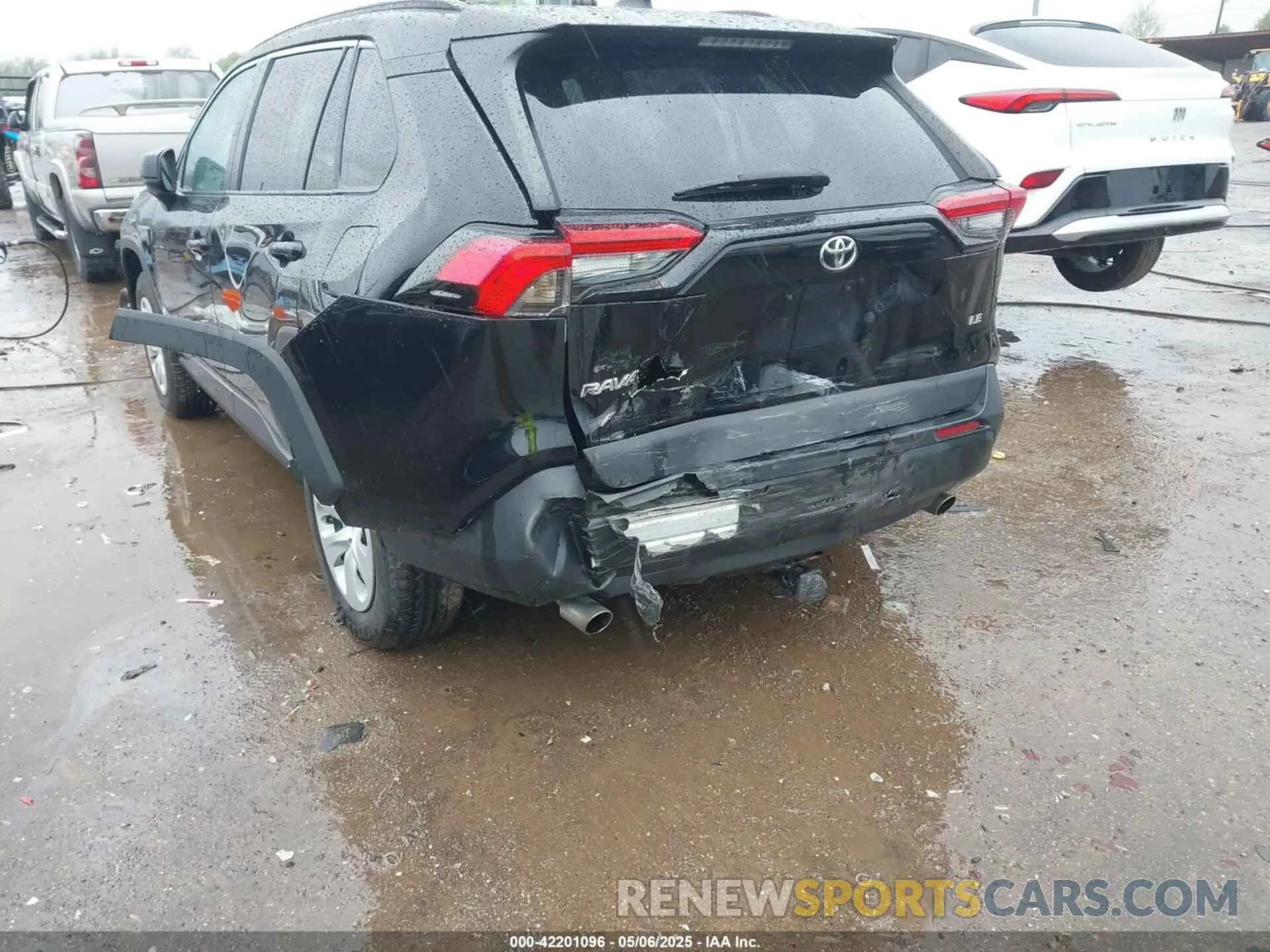 6 Photograph of a damaged car 2T3H1RFVXMC106479 TOYOTA RAV4 2021