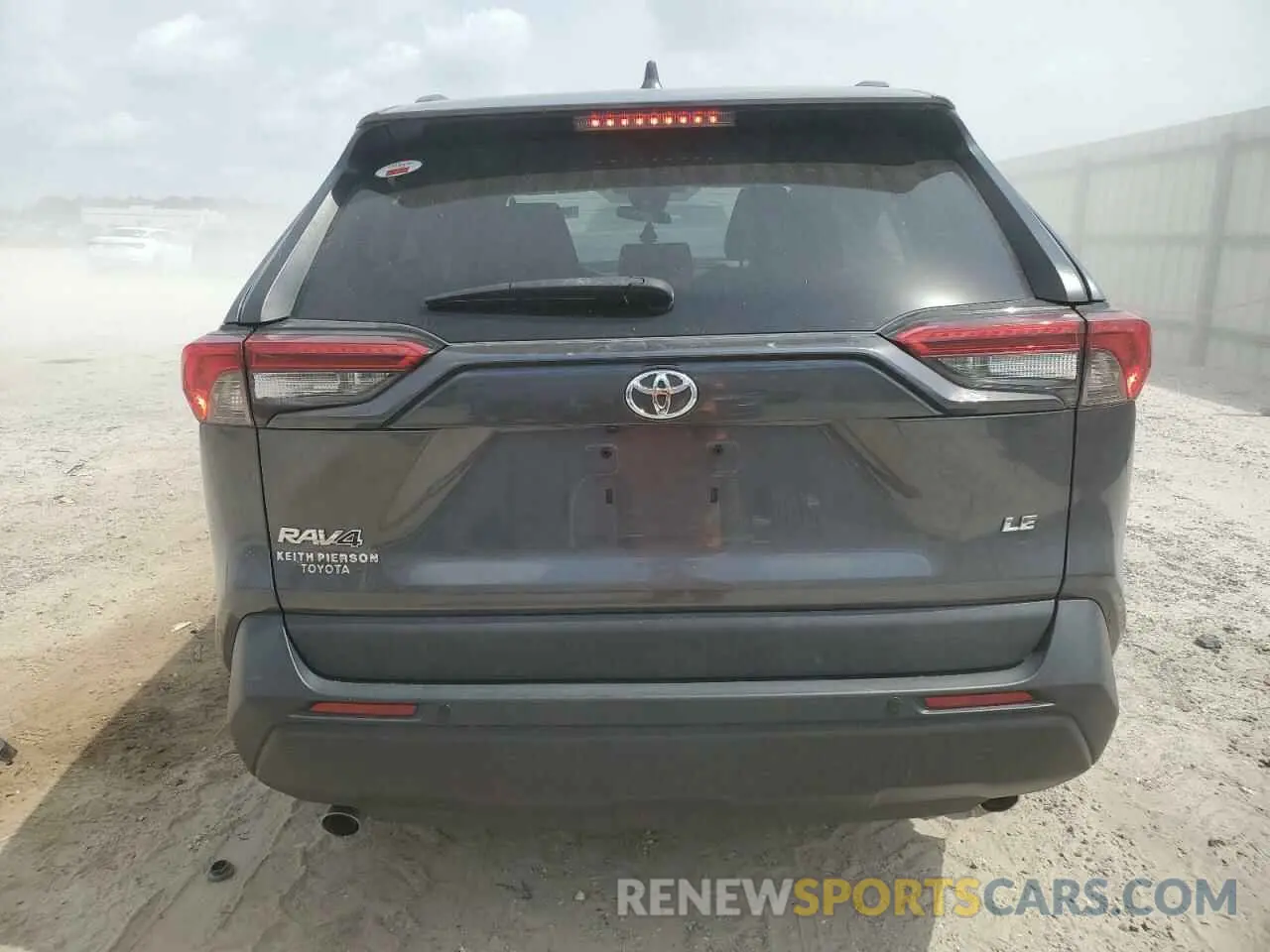 6 Photograph of a damaged car 2T3H1RFVXMC113951 TOYOTA RAV4 2021