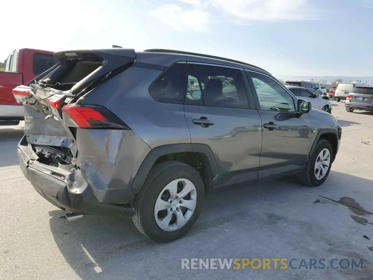 3 Photograph of a damaged car 2T3H1RFVXMC130815 TOYOTA RAV4 2021