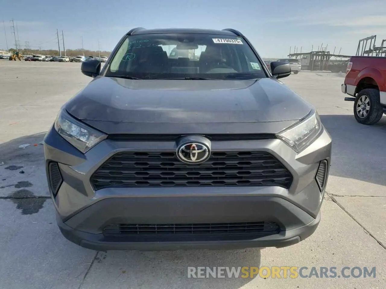 5 Photograph of a damaged car 2T3H1RFVXMC130815 TOYOTA RAV4 2021