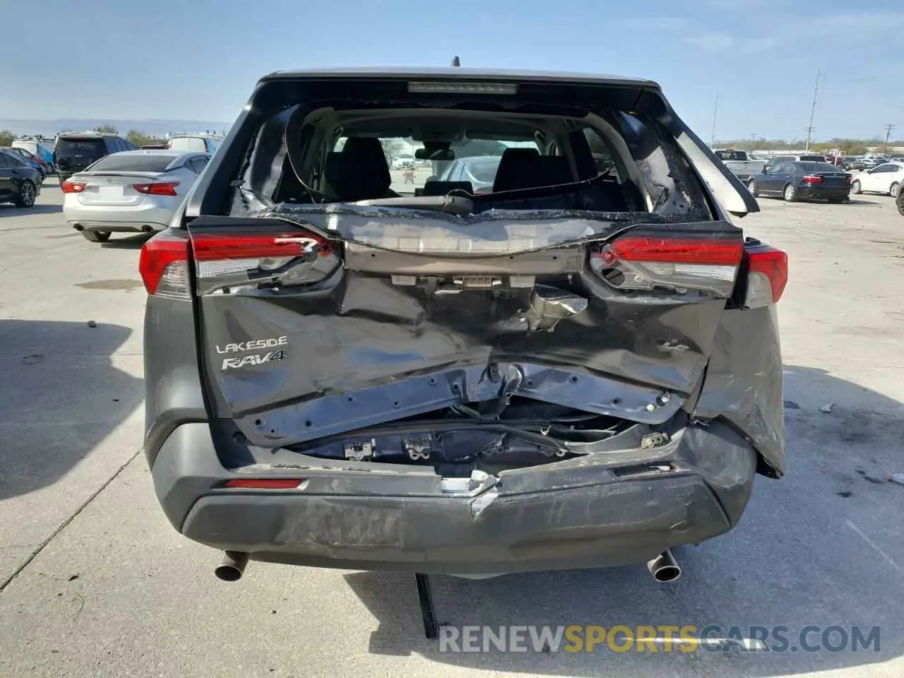 6 Photograph of a damaged car 2T3H1RFVXMC130815 TOYOTA RAV4 2021