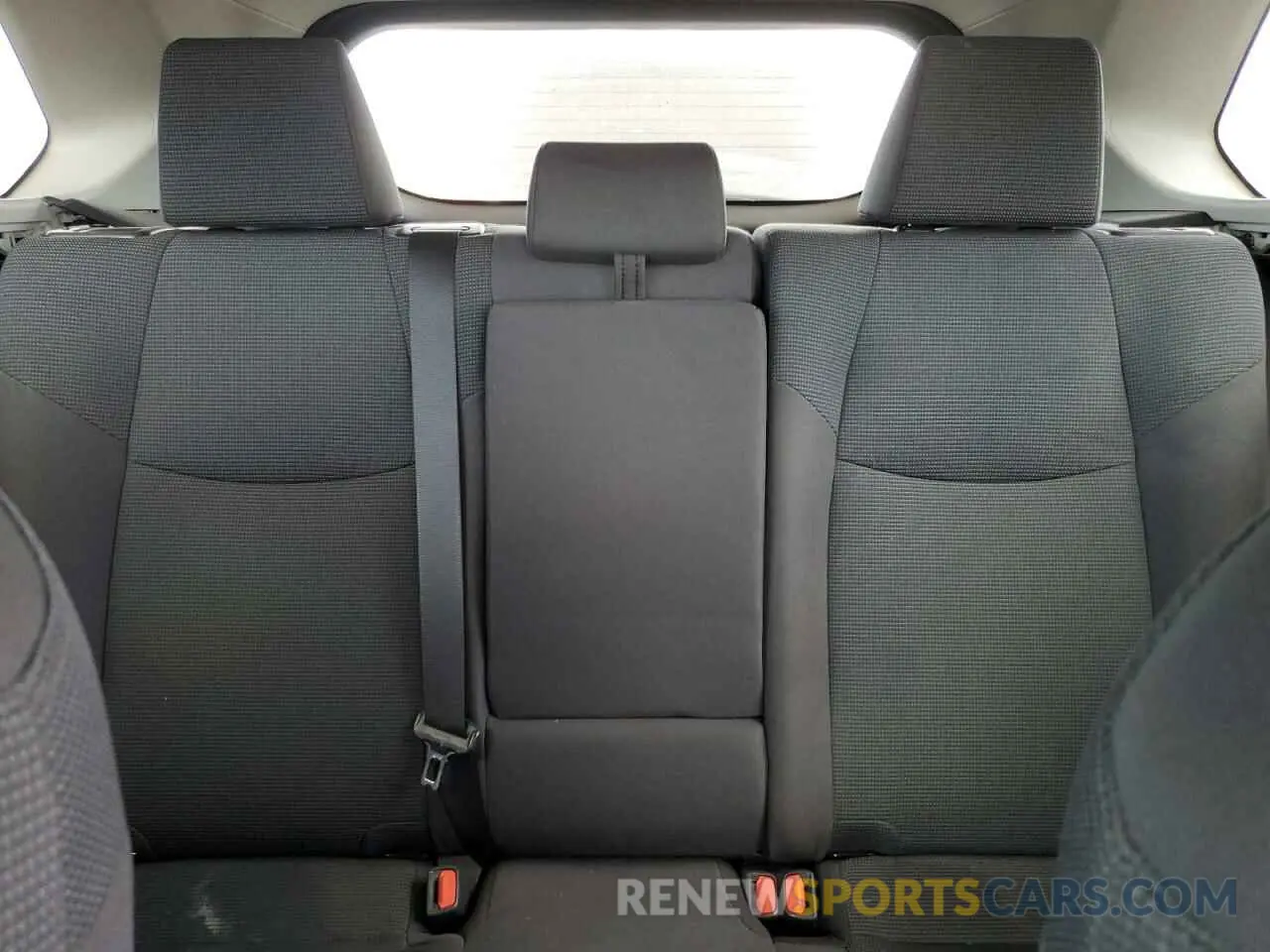 10 Photograph of a damaged car 2T3H1RFVXMC134086 TOYOTA RAV4 2021