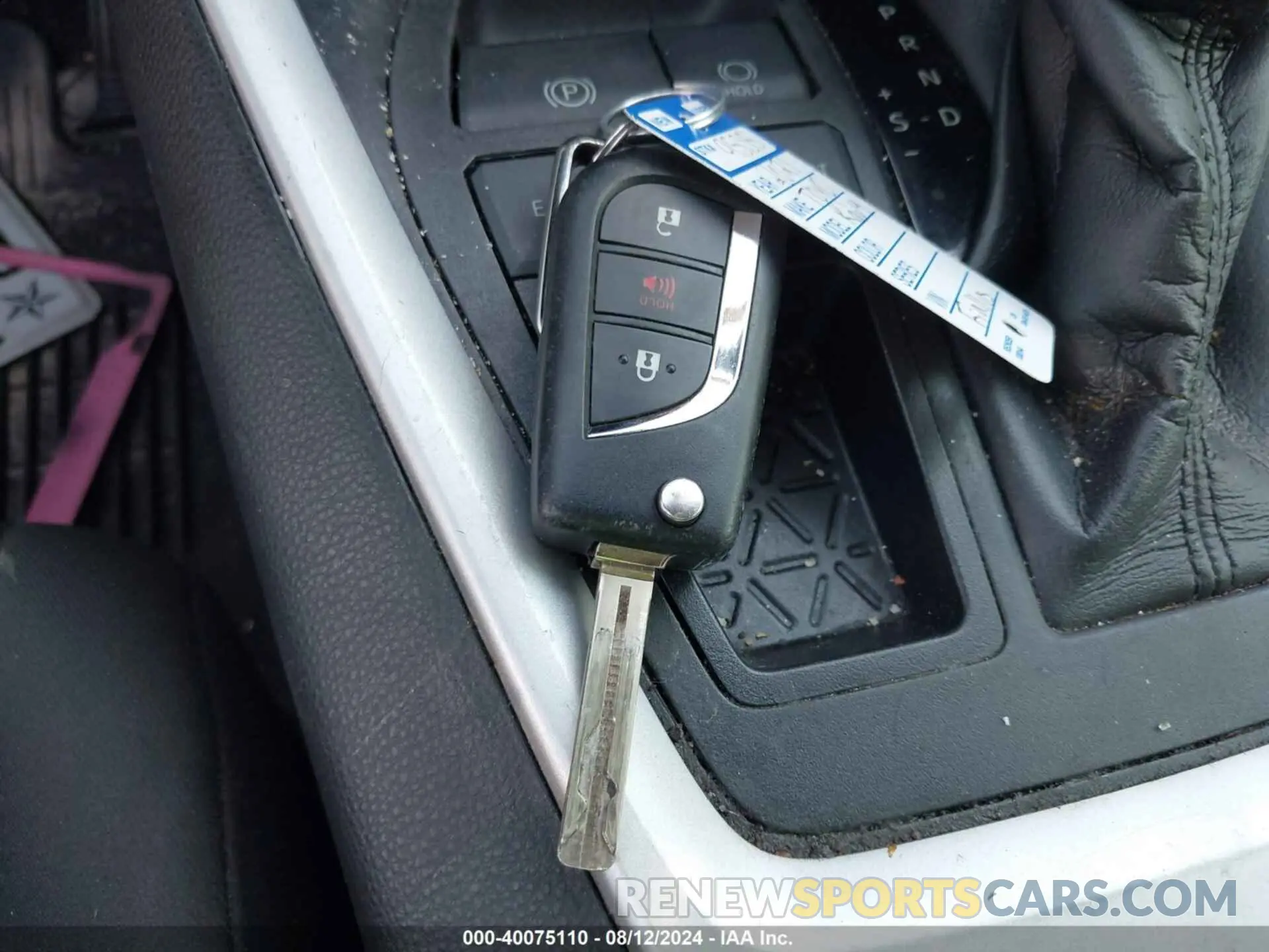 11 Photograph of a damaged car 2T3H1RFVXMC158534 TOYOTA RAV4 2021
