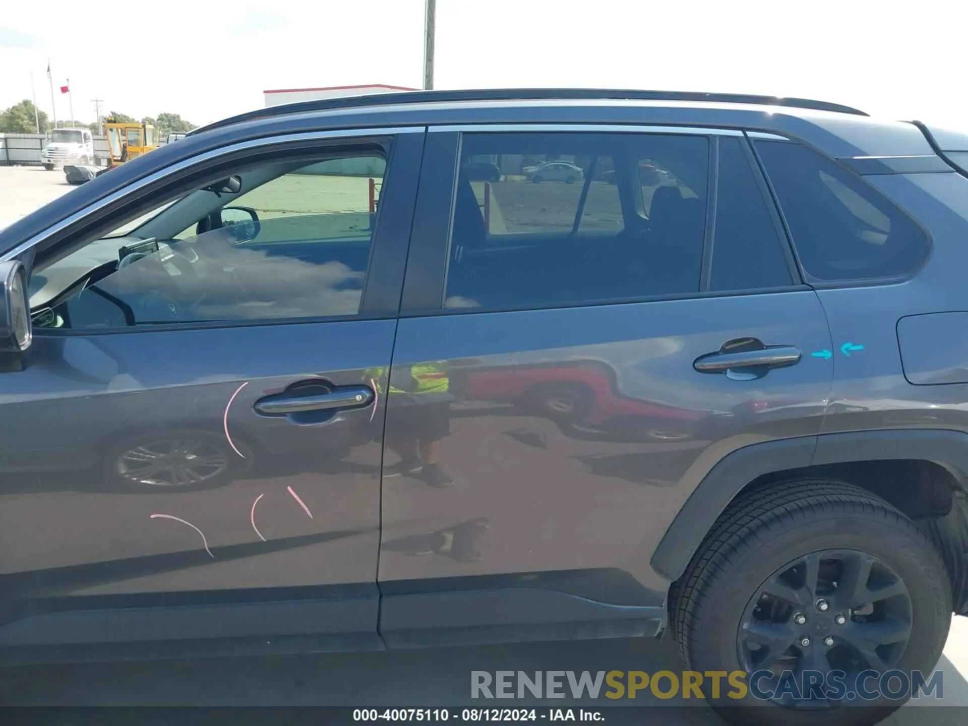 14 Photograph of a damaged car 2T3H1RFVXMC158534 TOYOTA RAV4 2021