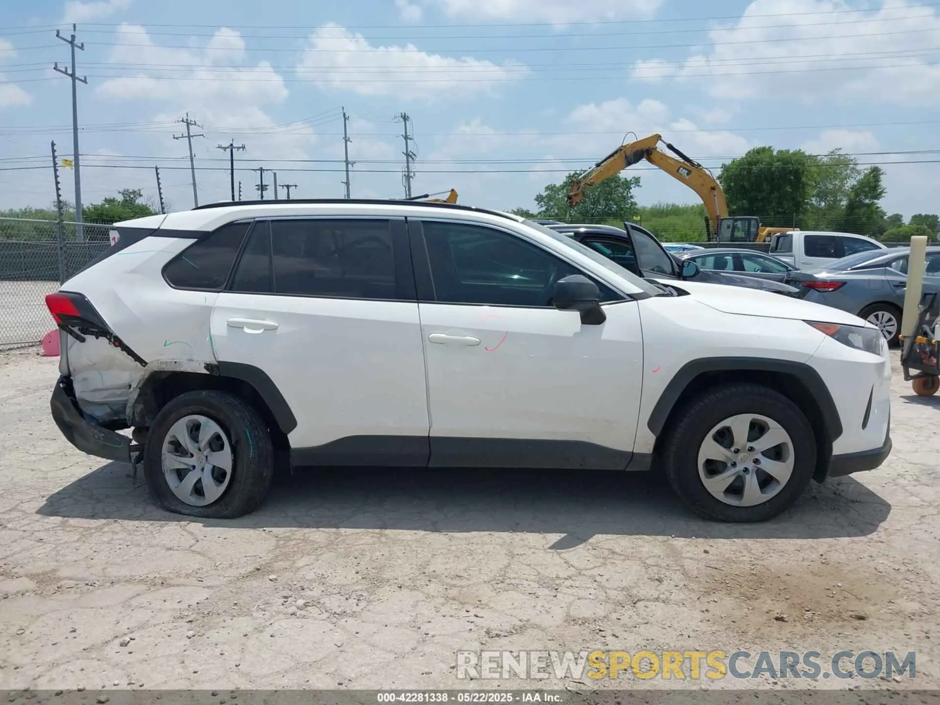 13 Photograph of a damaged car 2T3H1RFVXMC164091 TOYOTA RAV4 2021