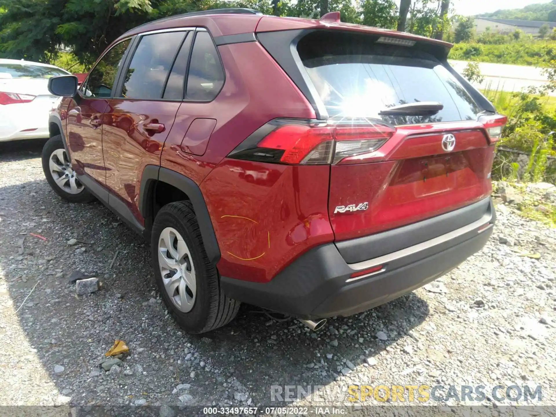 3 Photograph of a damaged car 2T3H1RFVXMW109543 TOYOTA RAV4 2021