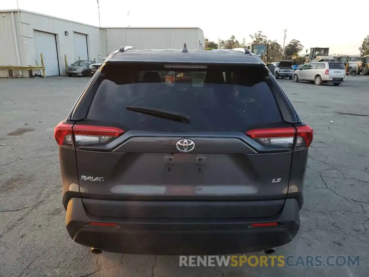 6 Photograph of a damaged car 2T3H1RFVXMW122339 TOYOTA RAV4 2021