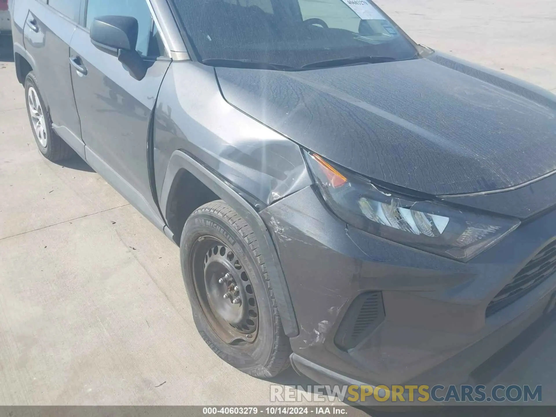 6 Photograph of a damaged car 2T3H1RFVXMW130070 TOYOTA RAV4 2021