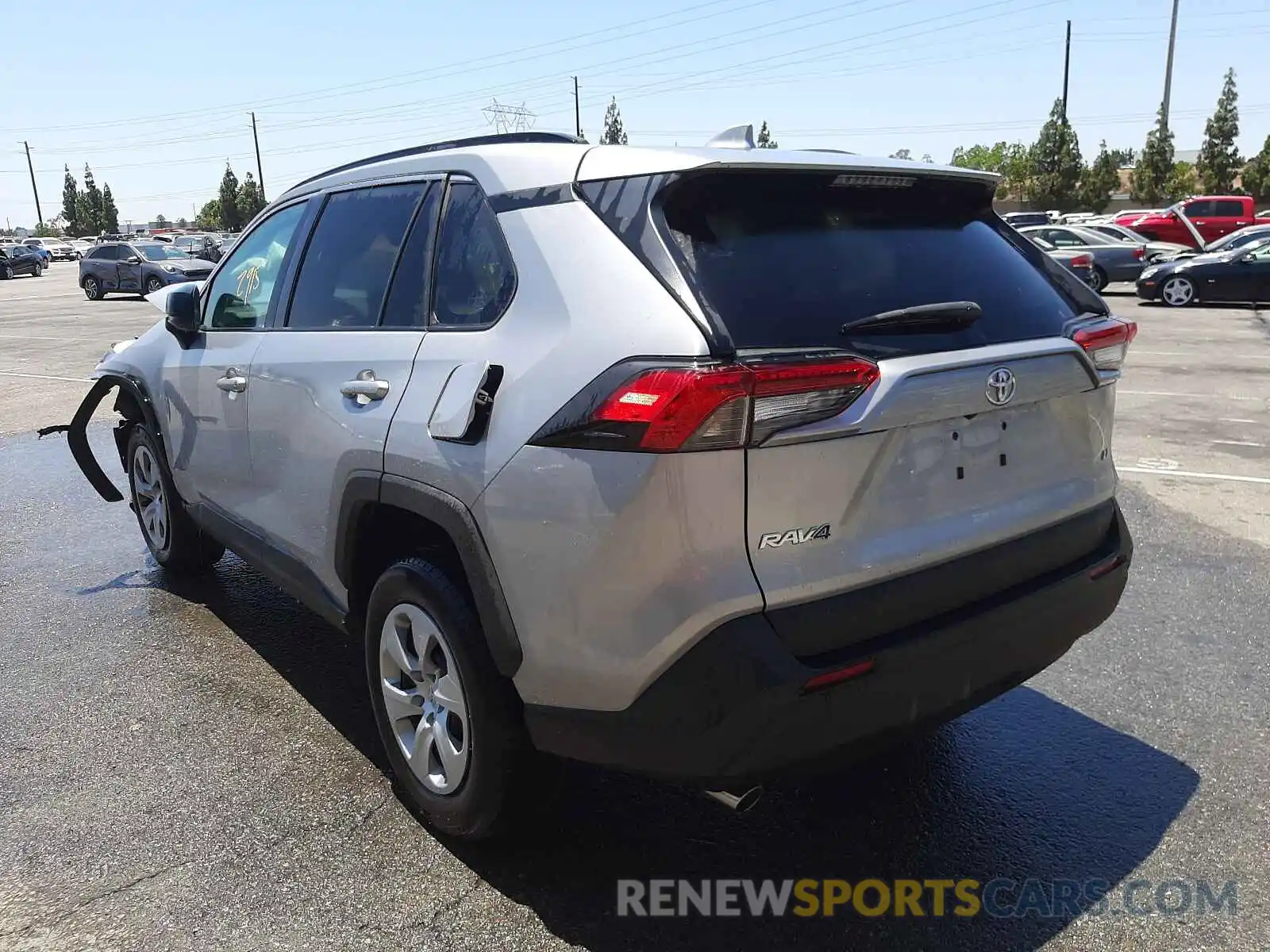 3 Photograph of a damaged car 2T3H1RFVXMW135673 TOYOTA RAV4 2021