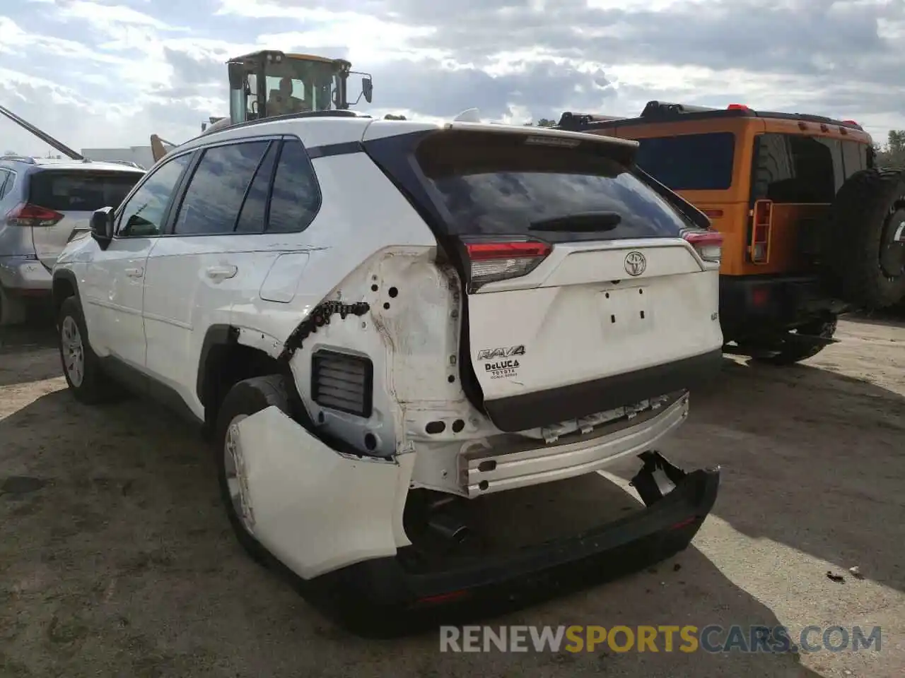 3 Photograph of a damaged car 2T3H1RFVXMW136936 TOYOTA RAV4 2021