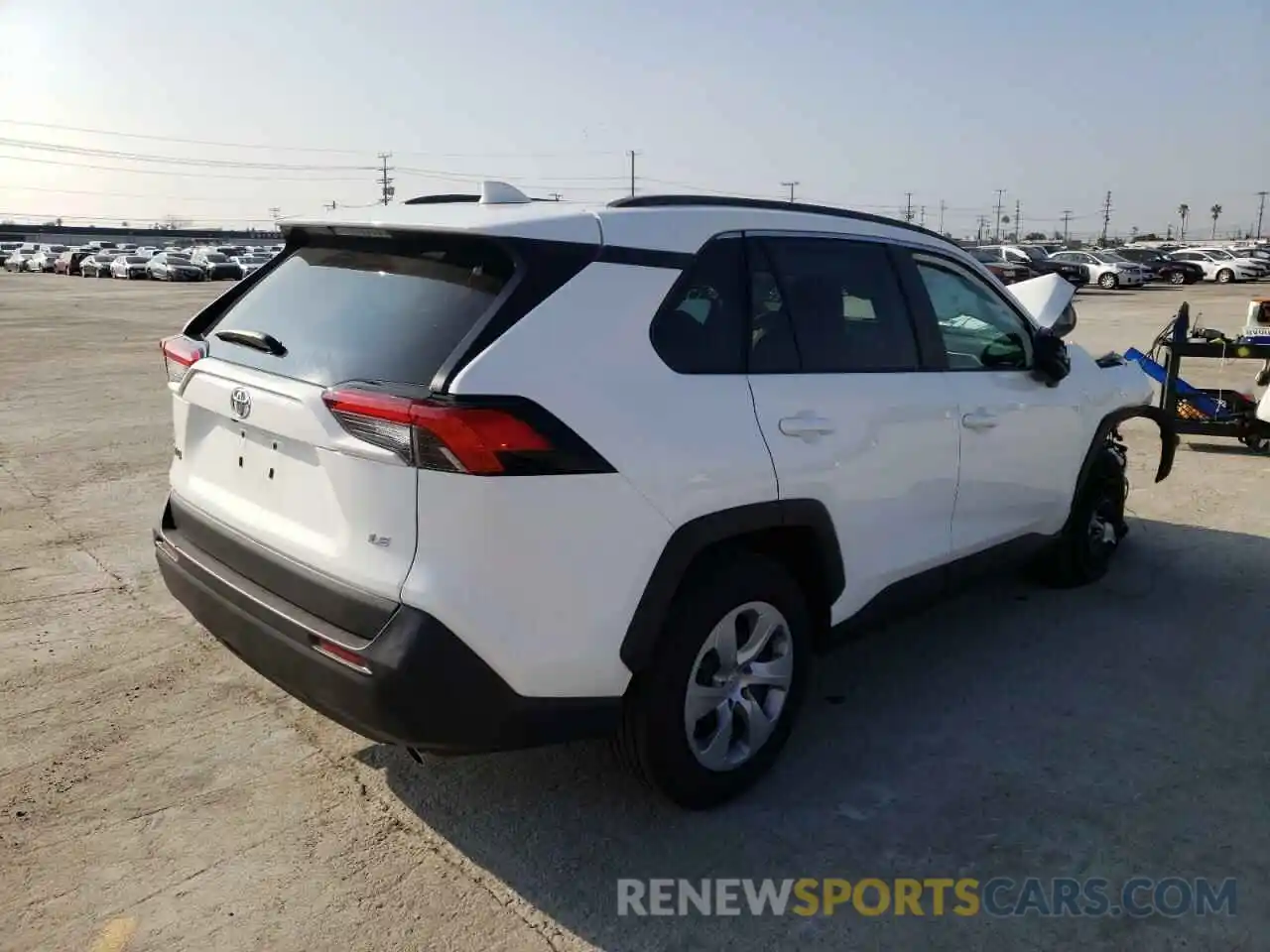 4 Photograph of a damaged car 2T3H1RFVXMW146737 TOYOTA RAV4 2021