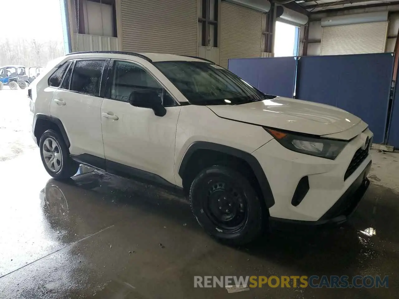 4 Photograph of a damaged car 2T3H1RFVXMW152473 TOYOTA RAV4 2021