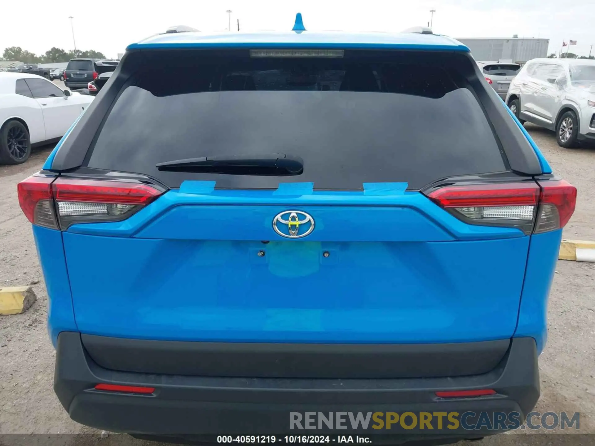 16 Photograph of a damaged car 2T3H1RFVXMW175834 TOYOTA RAV4 2021