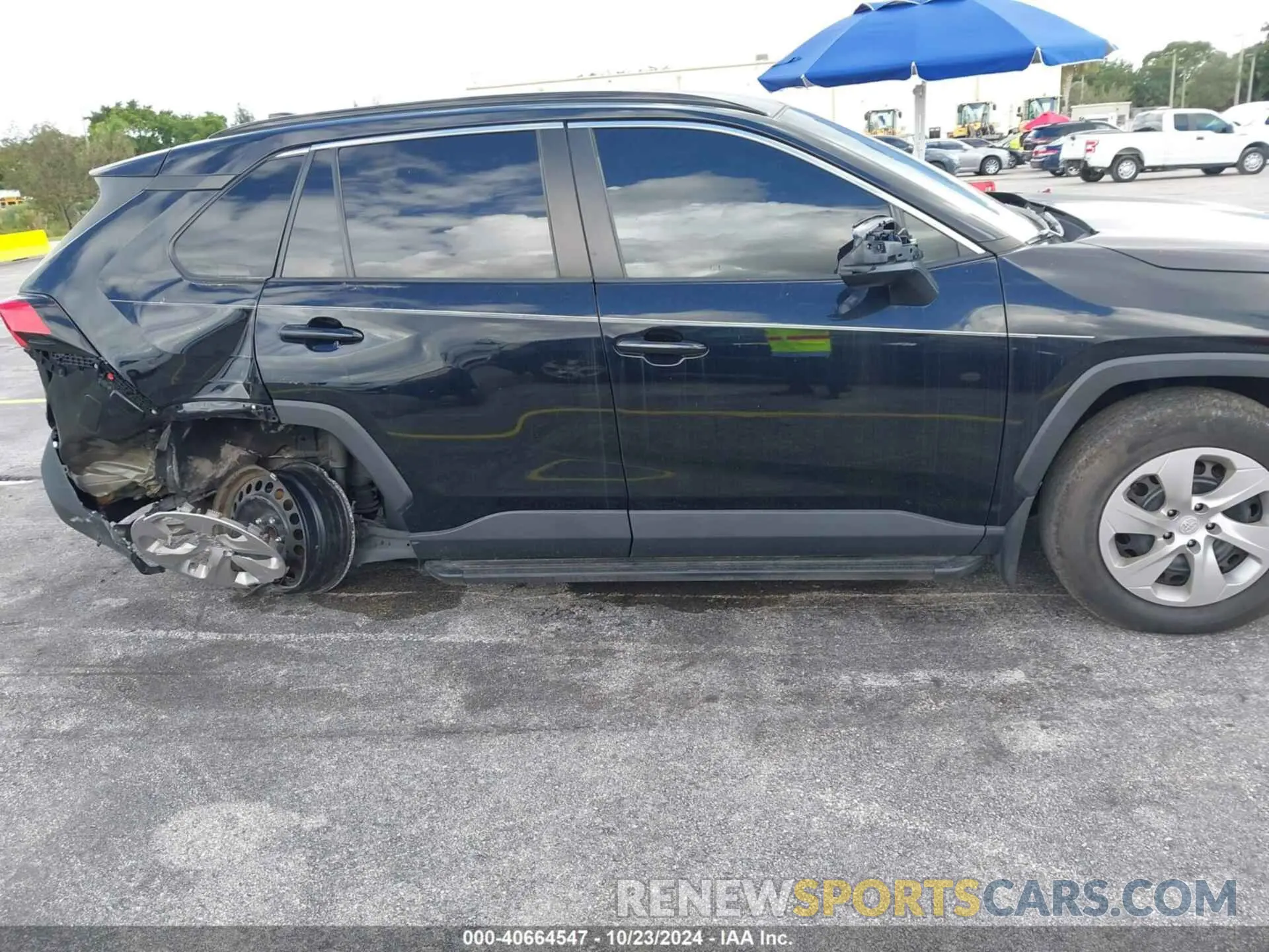 13 Photograph of a damaged car 2T3H1RFVXMW182248 TOYOTA RAV4 2021