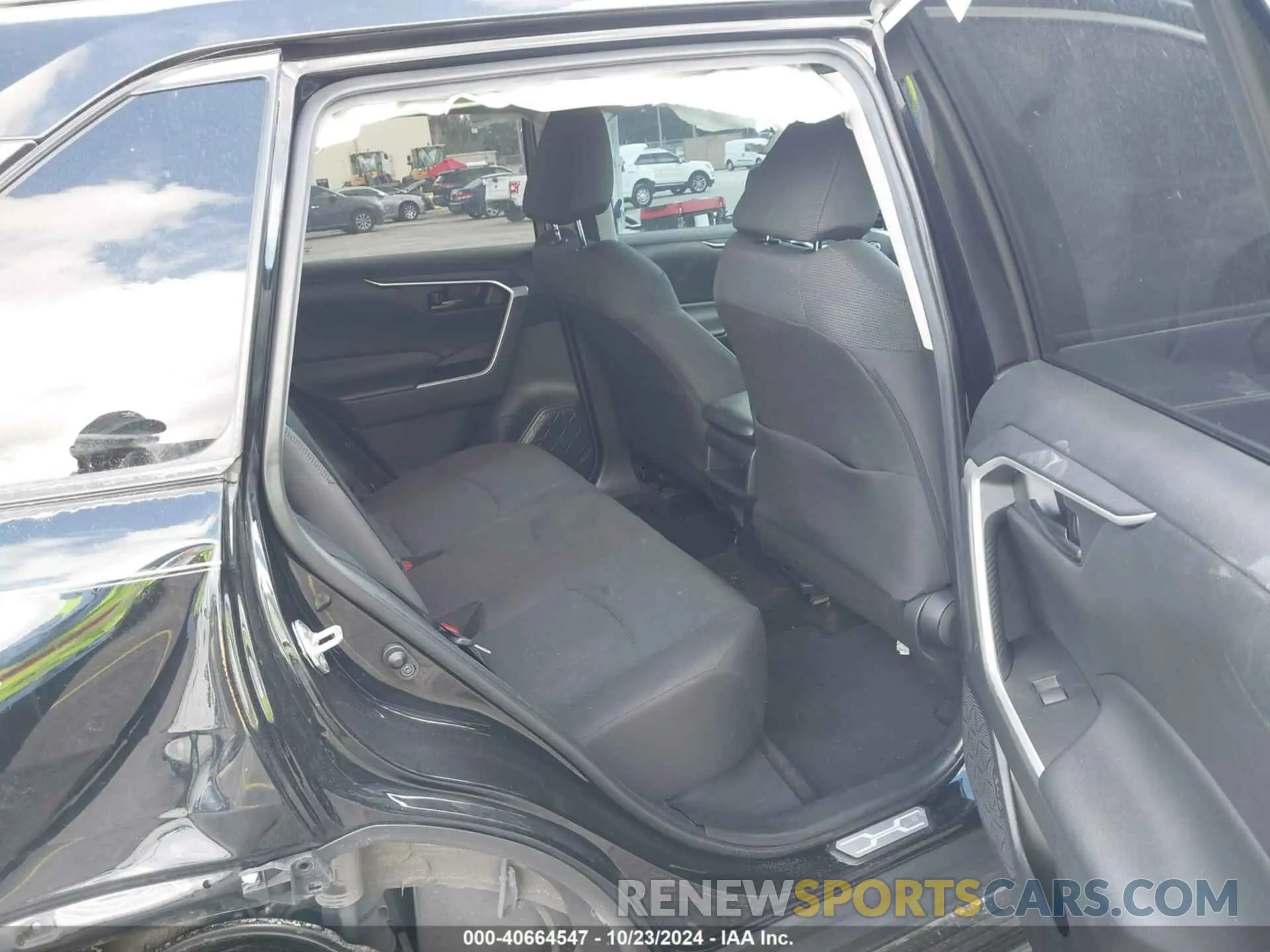 8 Photograph of a damaged car 2T3H1RFVXMW182248 TOYOTA RAV4 2021