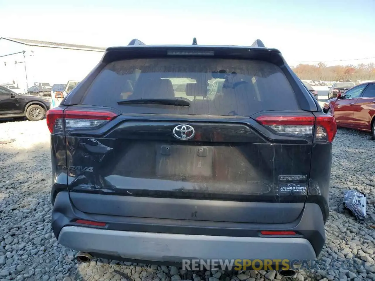 6 Photograph of a damaged car 2T3J1RFV0MW158672 TOYOTA RAV4 2021