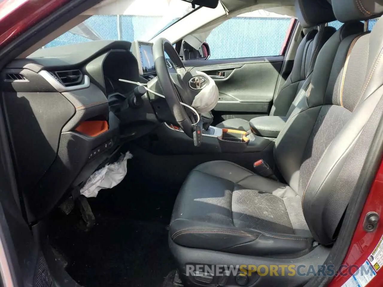 7 Photograph of a damaged car 2T3J1RFV0MW213573 TOYOTA RAV4 2021