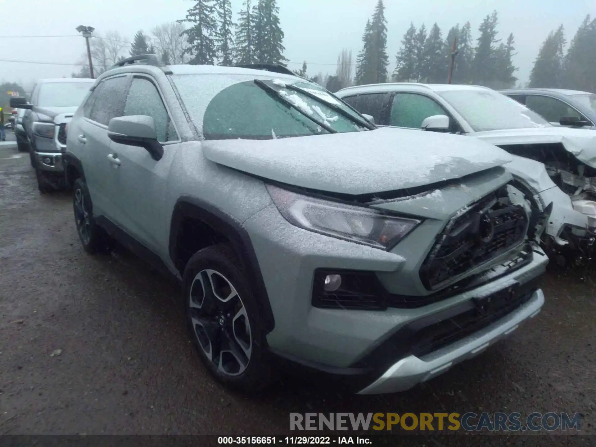 1 Photograph of a damaged car 2T3J1RFV3MW159279 TOYOTA RAV4 2021