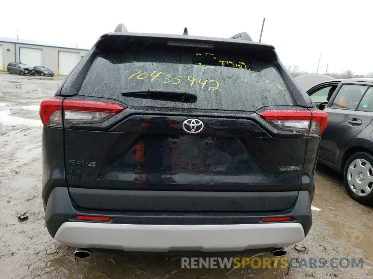 6 Photograph of a damaged car 2T3J1RFV3MW210408 TOYOTA RAV4 2021
