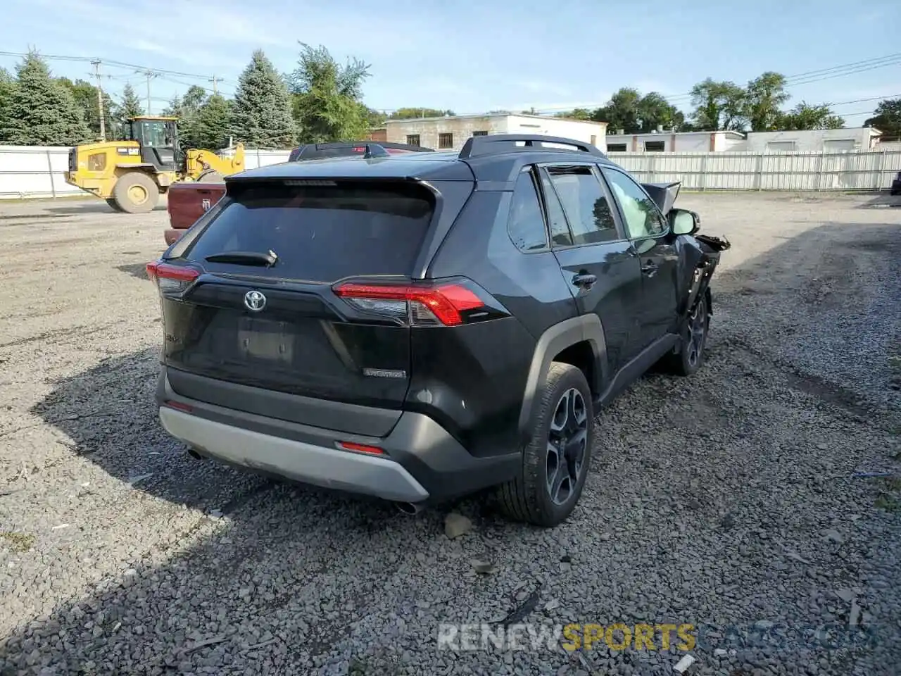 4 Photograph of a damaged car 2T3J1RFV4MW185180 TOYOTA RAV4 2021